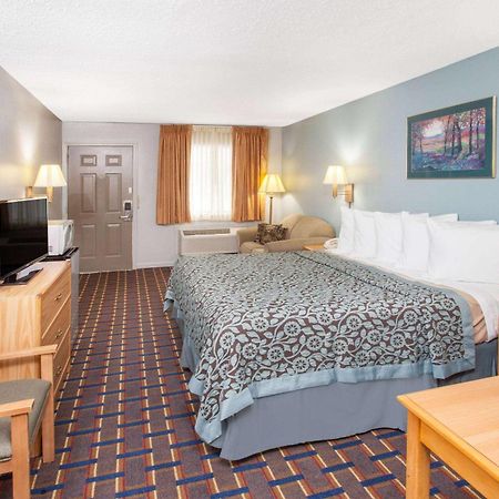 Days Inn By Wyndham Farmer City Exterior foto