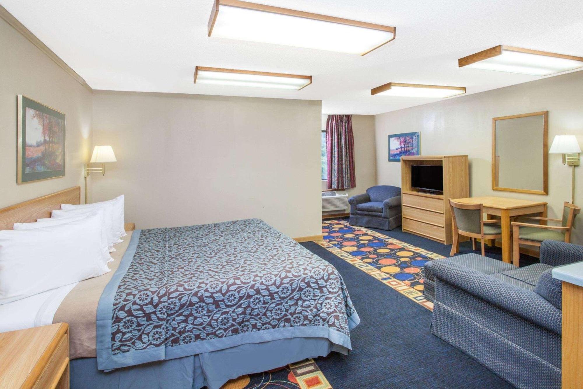 Days Inn By Wyndham Farmer City Exterior foto
